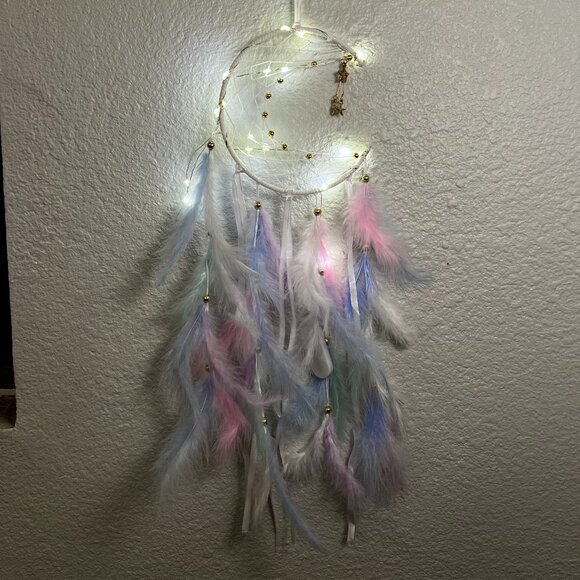 Eco friendly natural hand-crafted light up macrame dreamcatcher moon feathers - Picture 1 of 4